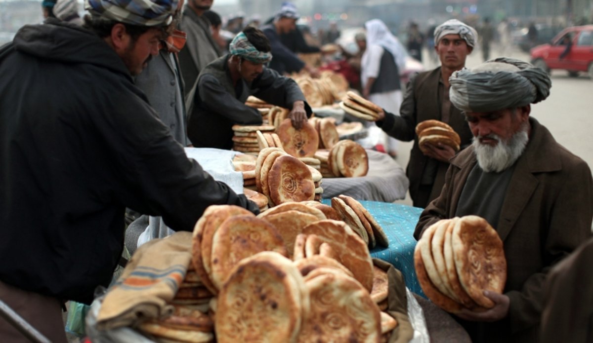 سور صلیب: د افغانستان نیمایي نفوس د خواړو خوندیتوب ته اړ دي