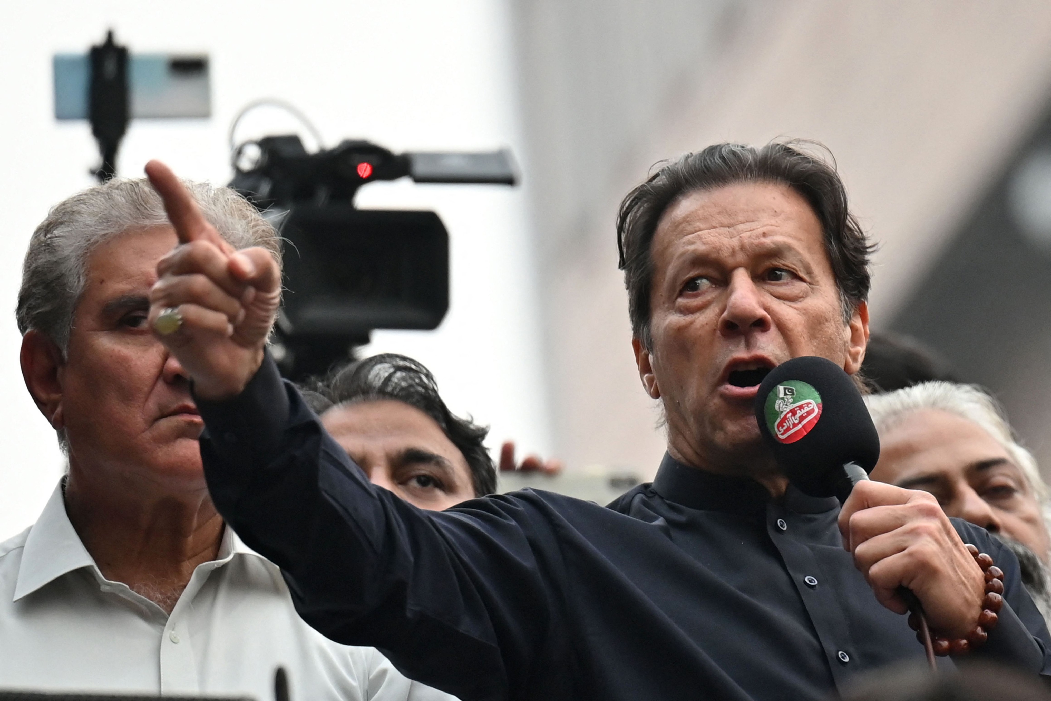 عمران خان په ټول پاکستان کې د مظاهرو غوښتنه کړې