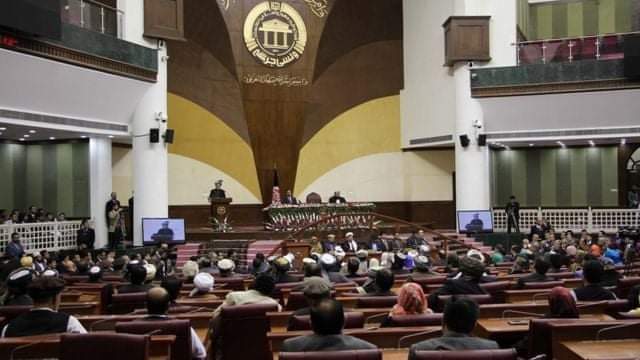 ‏د ولسي جرګې غړي: حکومت دې د سرپرستانو لړۍ پای ته ورسوي.