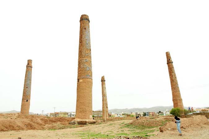 هرات کې د ملي اردو ۳ سرتیري ووژل شول