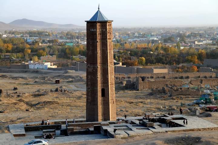 د غزني تاریخي اثار د له منځه تلو په حال کې دي